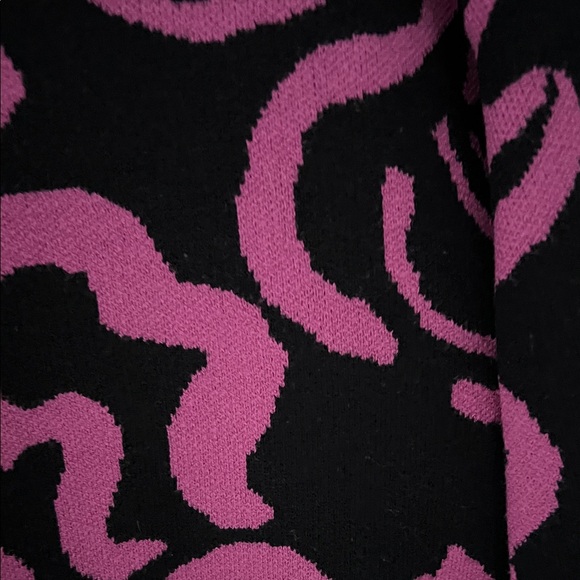 Christian Siriano Black and Deep Magenta Knit Sweater - Picture 5 of 13